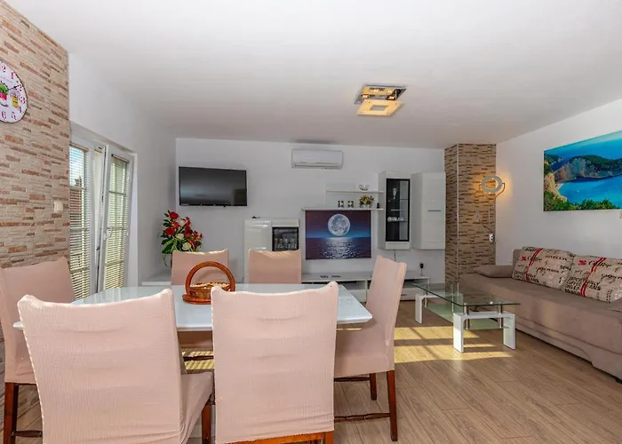 šare Apartament *