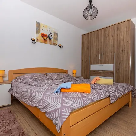 Apartman Sare