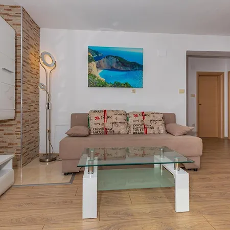 Sare Apartman