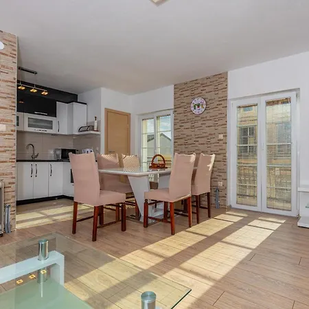 Apartman Sare