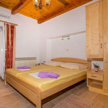 Sare Apartman Crikvenica